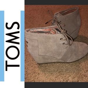 Toms Wedged Booties